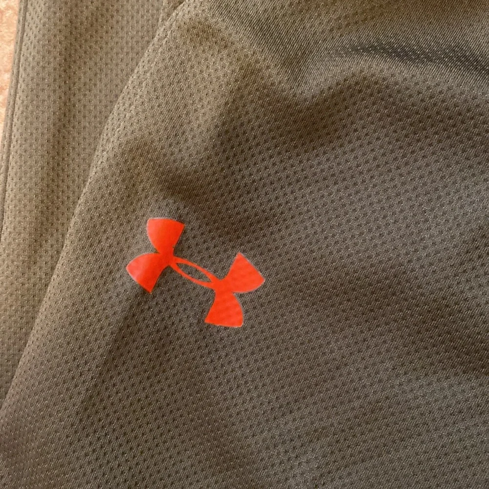 Under Armor Forest Green Mesh Athletic Pants - Picture 2 of 6